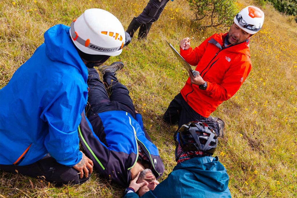 WFR Curso CEMMAA centro de entrenamiento en medicina de montaña y áreas agrestes