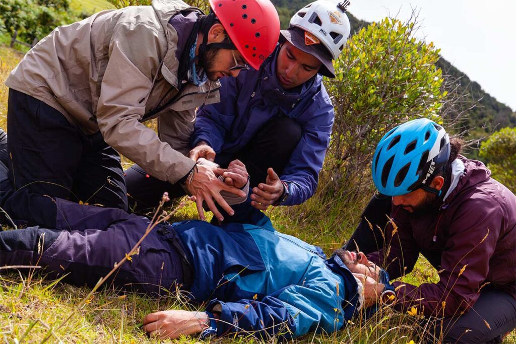 WFR Curso CEMMAA centro de entrenamiento en medicina de montaña y áreas agrestes