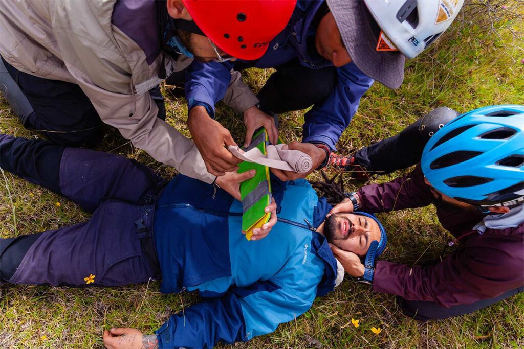 WFR Curso CEMMAA centro de entrenamiento en medicina de montaña y áreas agrestes