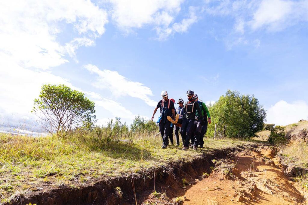Curso WFR - CEMMAA centro de entrenamiento en medicina de montaña y áreas agrestes