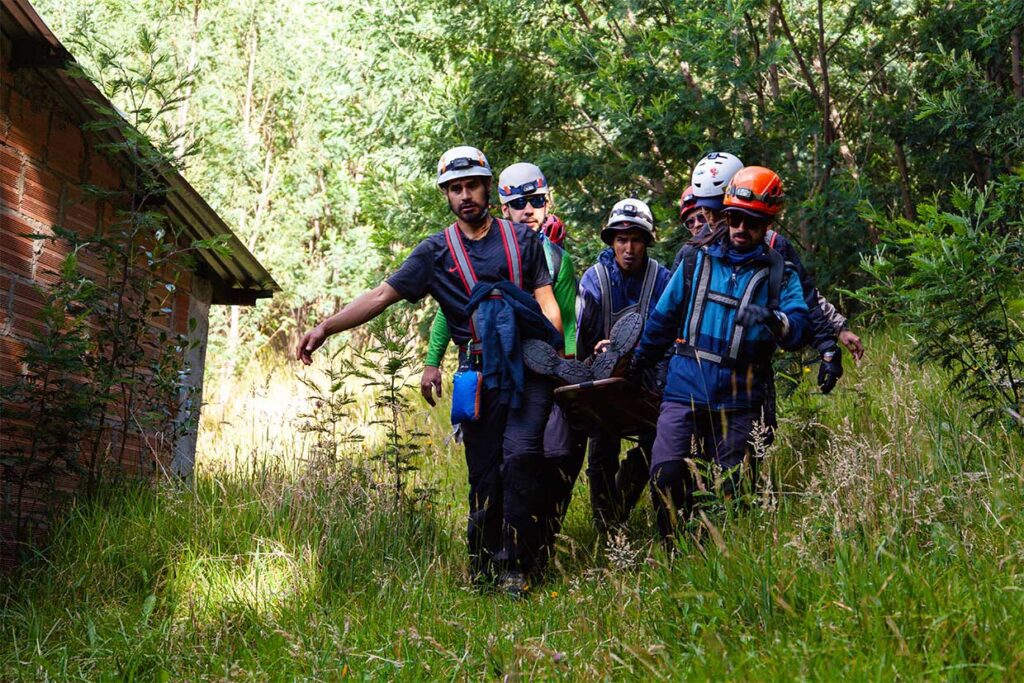 Curso WFR - CEMMAA centro de entrenamiento en medicina de montaña y áreas agrestes