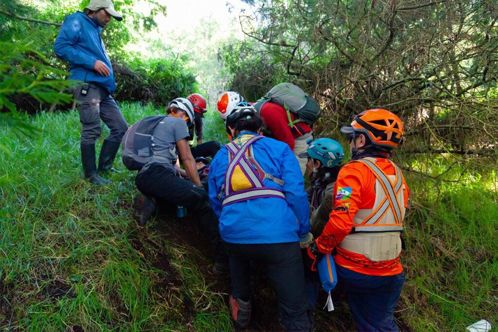 Curso WFR - CEMMAA centro de entrenamiento en medicina de montaña y áreas agrestes